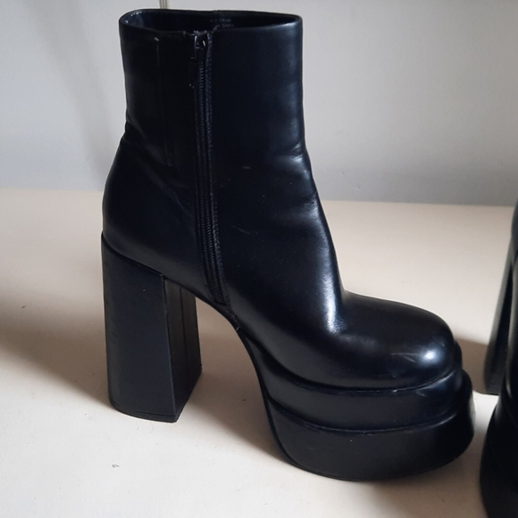 VEGAN black boots 37: size 37 new shoes: rose watch NEW - Picture 1 of 2